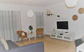Casa Camões, near airport, 4km Faro beach
